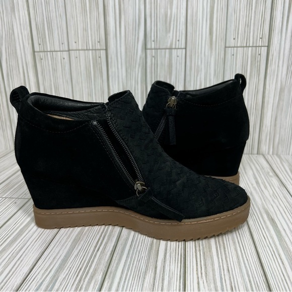SÖFFT Slayton Black Wedge Bootie Size 8.5 - Picture 8 of 14
